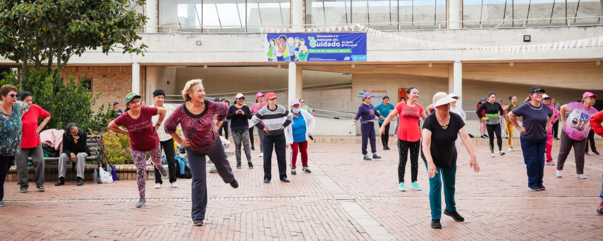 mujeres en actividades